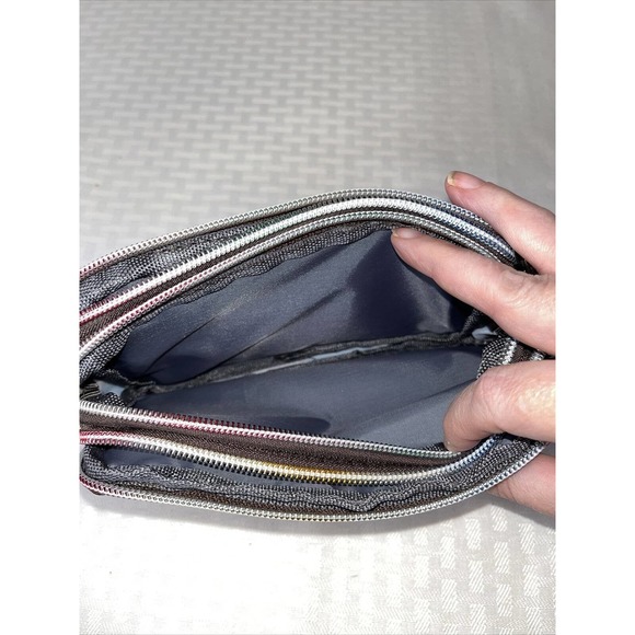 Triple zip wristlet - Picture 5 of 7